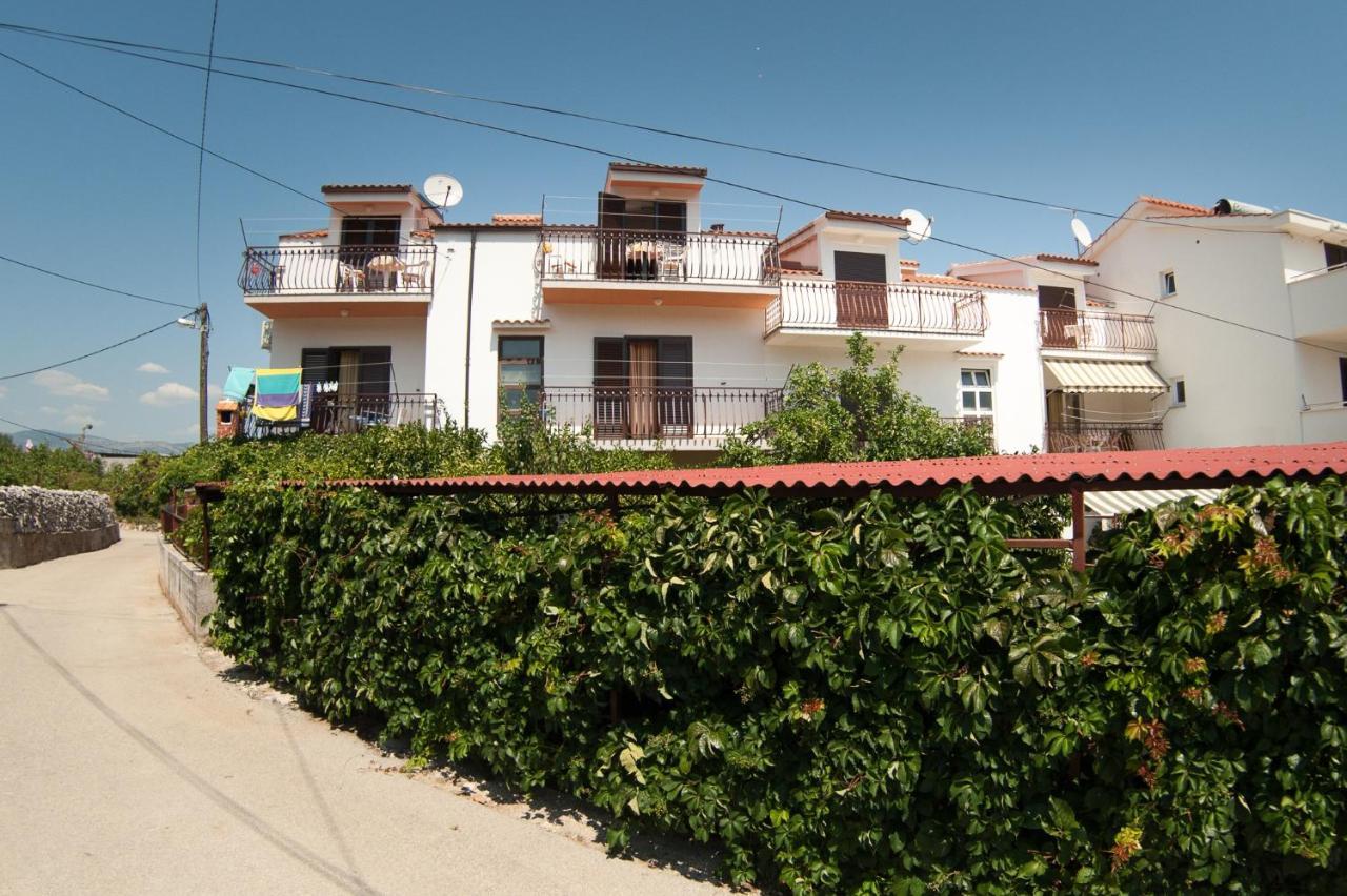 Apartments By The Sea Slatine, Ciovo - 12176 Екстер'єр фото