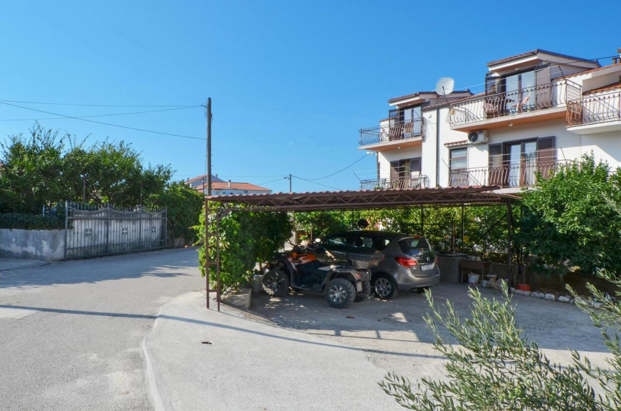 Apartments By The Sea Slatine, Ciovo - 12176 Екстер'єр фото
