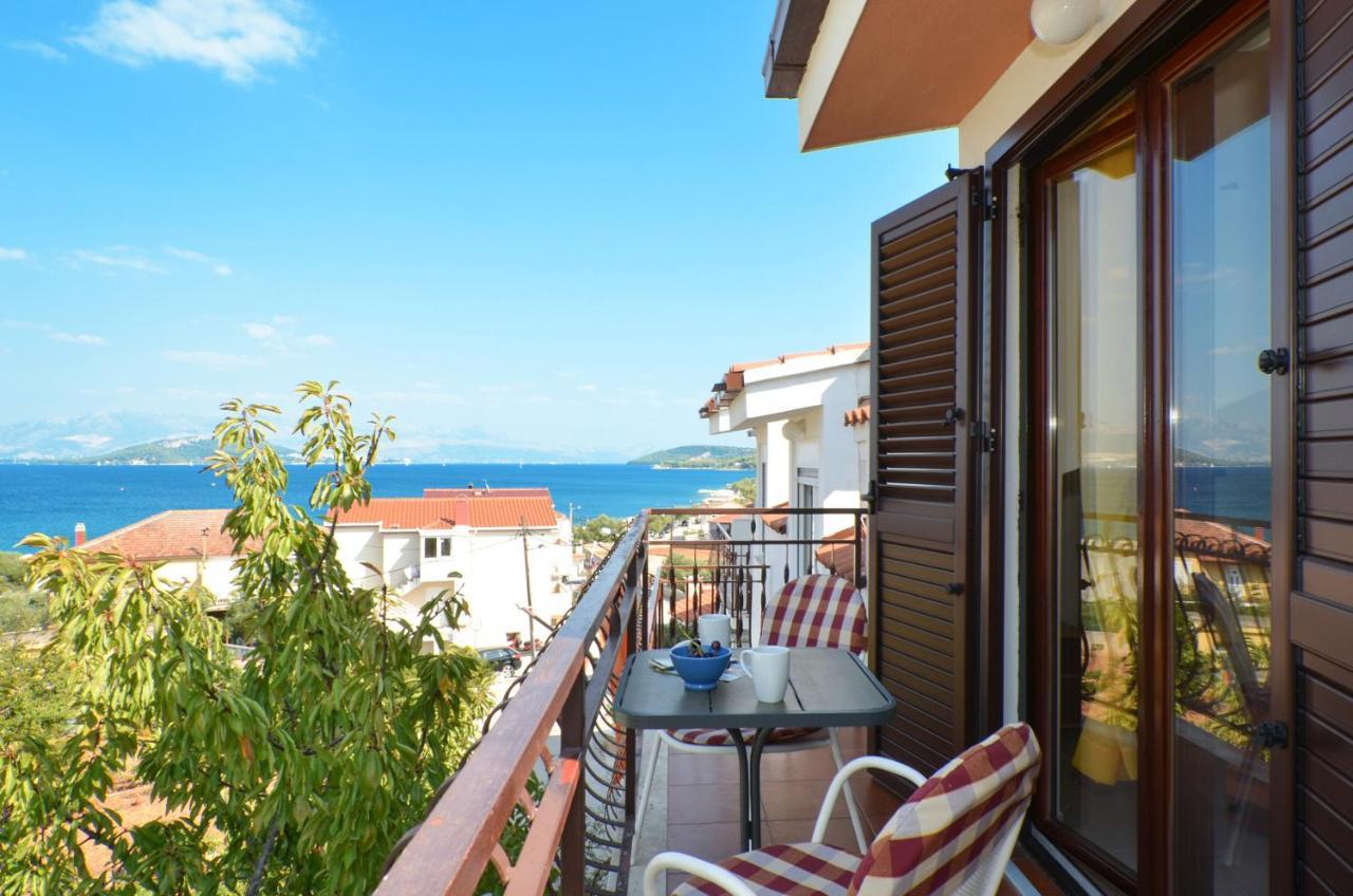 Apartments By The Sea Slatine, Ciovo - 12176 Екстер'єр фото