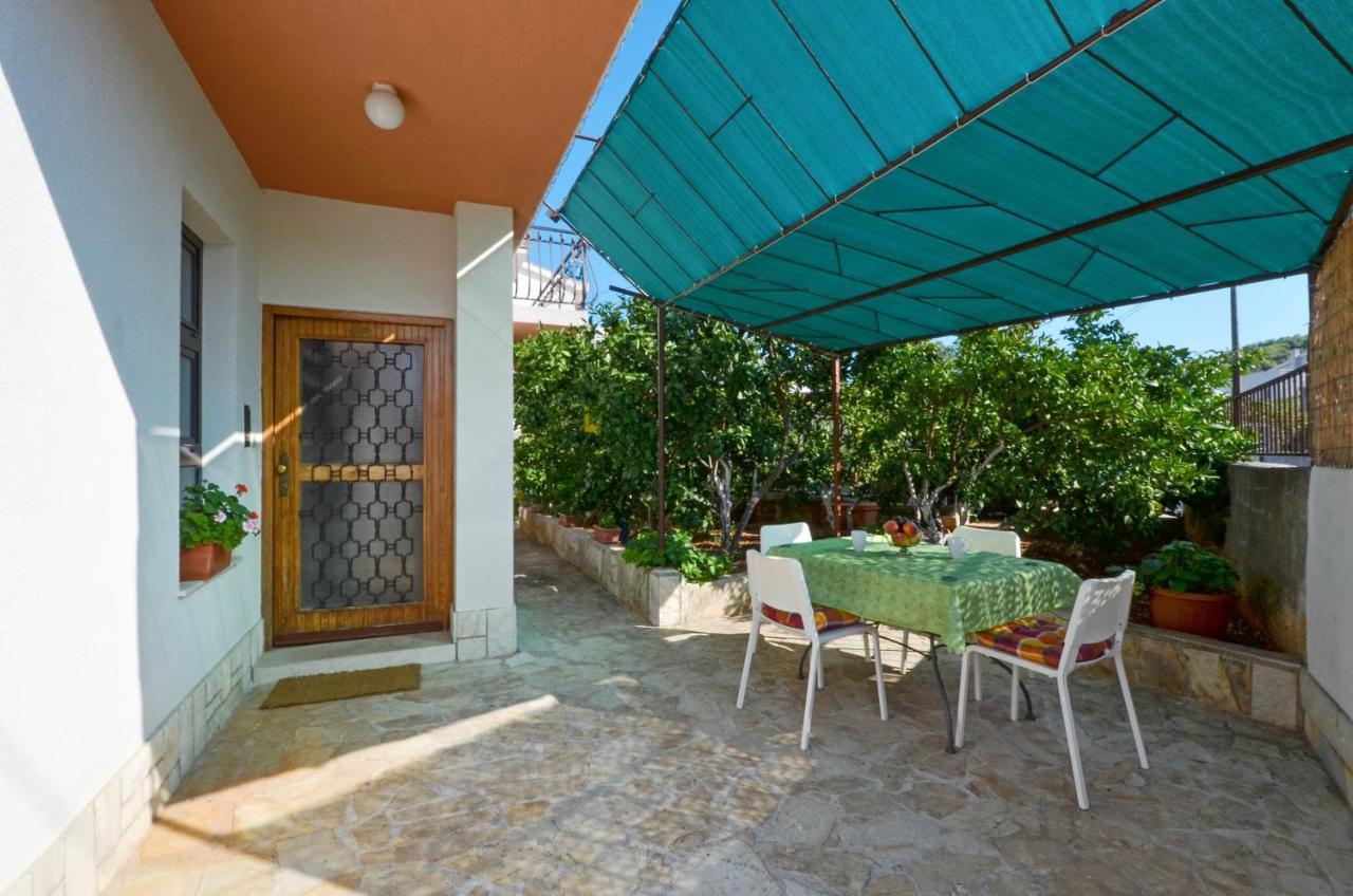 Apartments By The Sea Slatine, Ciovo - 12176 Екстер'єр фото