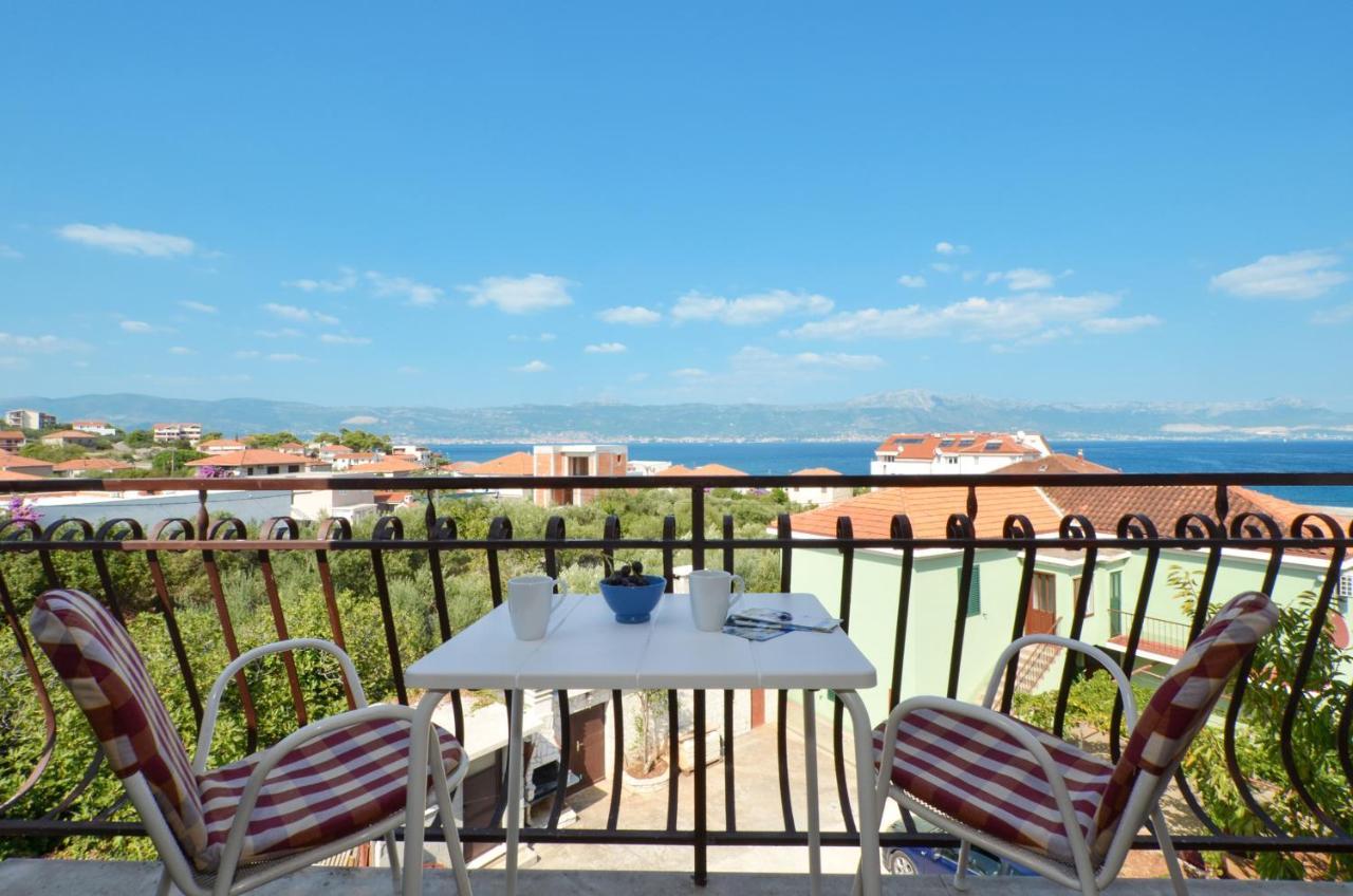 Apartments By The Sea Slatine, Ciovo - 12176 Екстер'єр фото